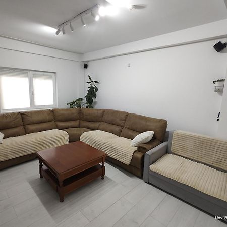 Apartament 3 Beds Lägenhet Dudu Exteriör bild